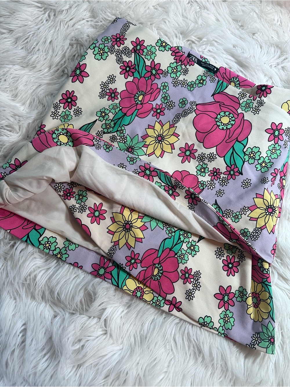 Zara • Pastel Colorful Only One Floral Tulip Hem Mini Skirt - Picture 4 of 11